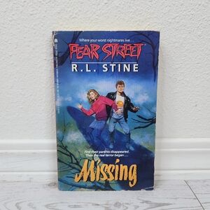 Fear Street Missing R.L. Stine Paperback Book VTG 90s Vintage